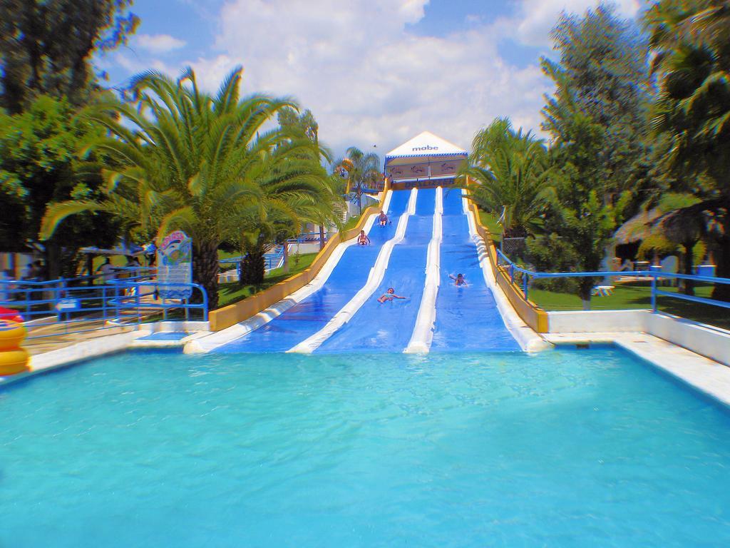 Hotel Splash Inn Silao Exterior foto